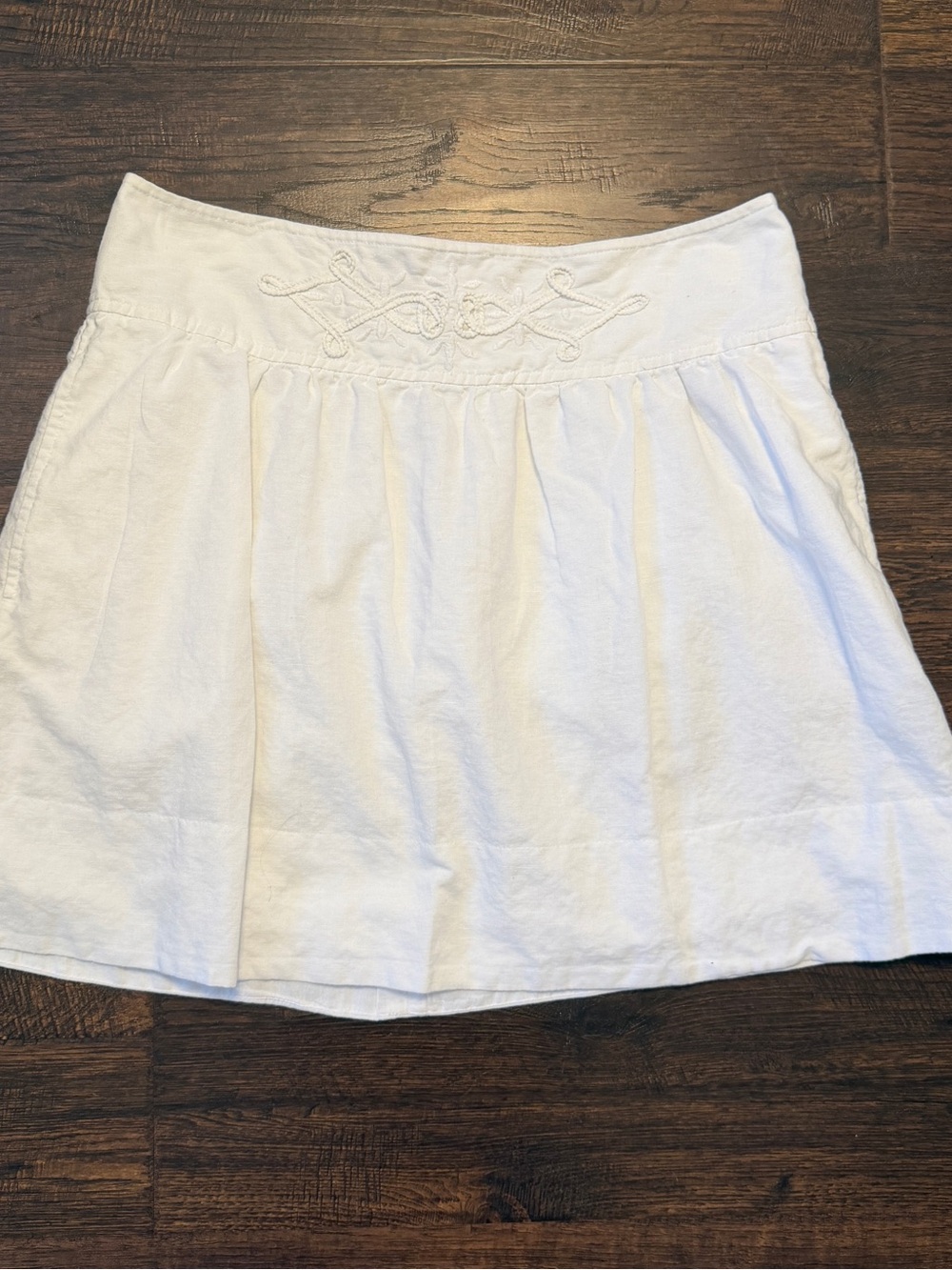 Banana Republic White Skirt 8 Linen Cotton Embroidered Coastal Boho Pleated Mini